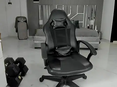 master_leather webcam