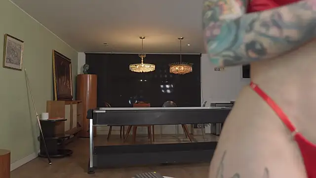 nuryforerogh_ webcam