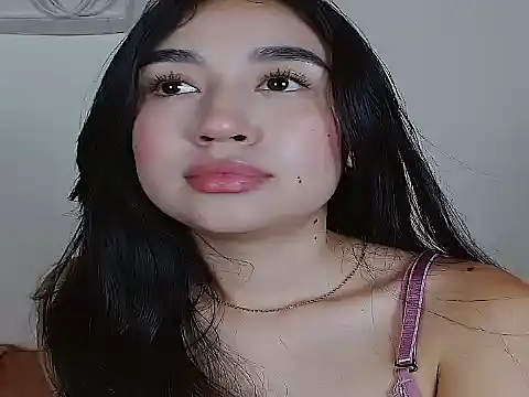 SiennaLorens webcam
