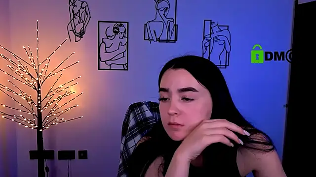 monica_xcx webcam