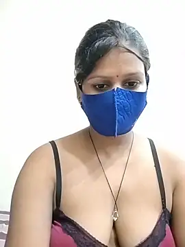 hotyrani07 webcam