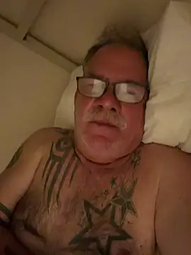 Caesar_Baxter webcam