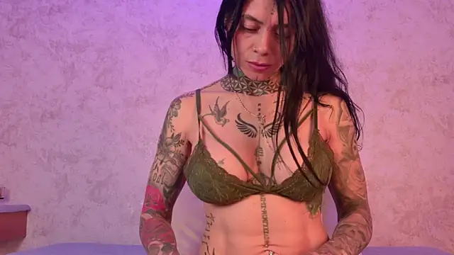 Mia_hill1 webcam