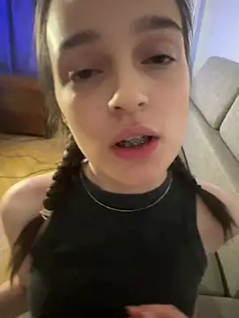 Sofa_Nyx_ webcam