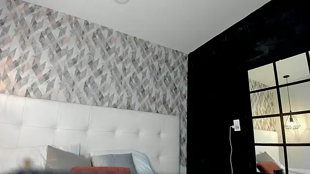AlexahRosse webcam