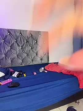 Aliceroys__ webcam