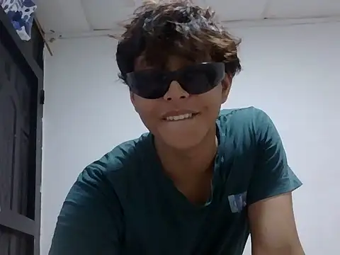 NarcismoXmoon webcam