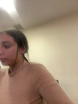 caroline_bennett webcam