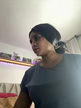 Alianaxlover_ webcam