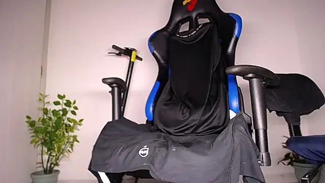 MAXJONES_2 webcam