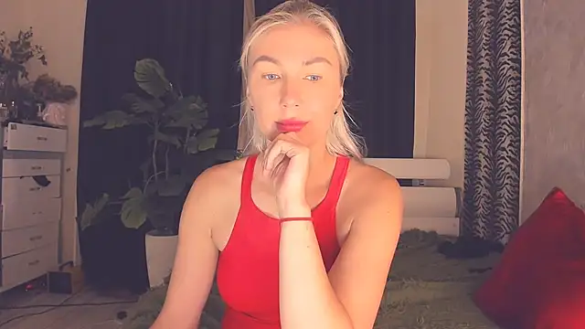 Karma_S_U_T_R_A webcam