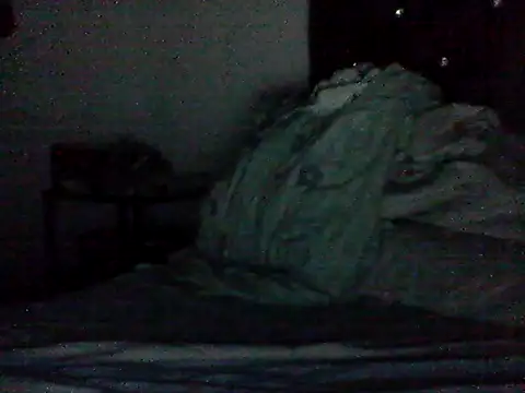 elpeluchenegroxxx3 webcam
