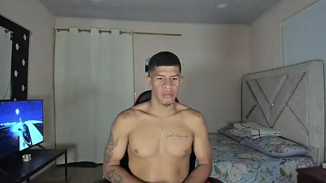 Toptony22 webcam