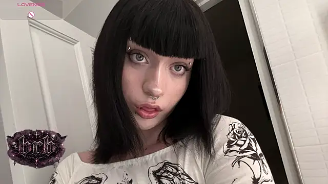 Vailyreb_ webcam