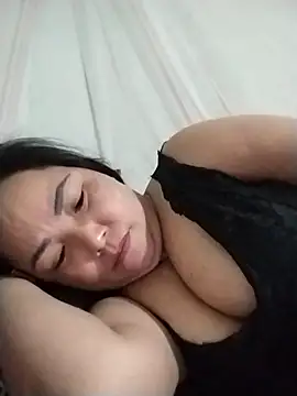 Naaya8109 webcam