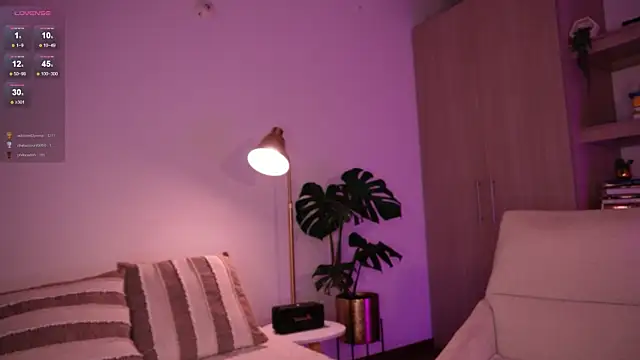 annie24_evans webcam