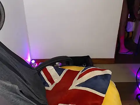Hot_Muscle69 webcam