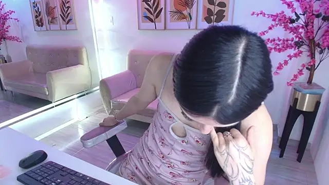 Emily_andrews webcam