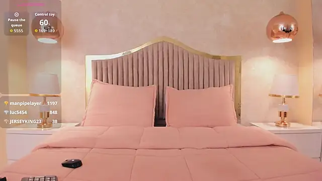 Pinkceeleste webcam