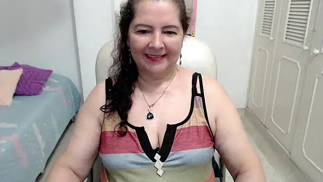 leonela_69 webcam