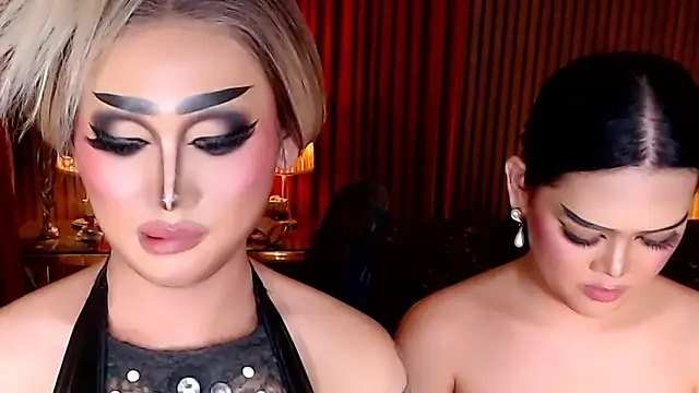 IndestructibleLily webcam