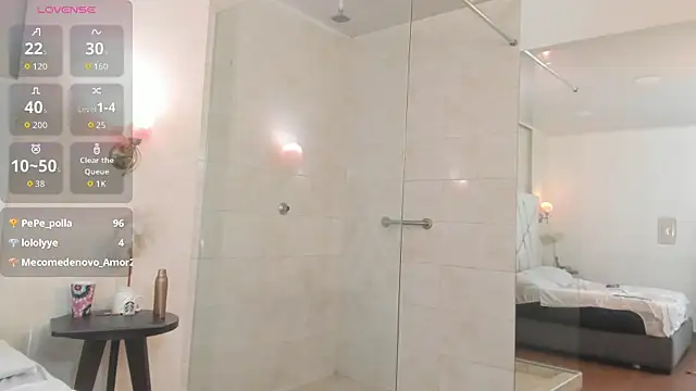 Sky_Collins_ webcam