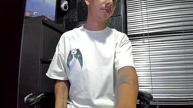 boy_bigcock24cm webcam