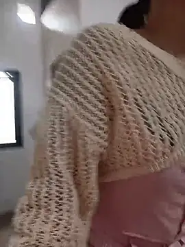 Linda-yiyi webcam