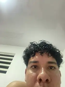 12Alex9 webcam