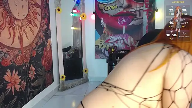 coralinee101_ webcam