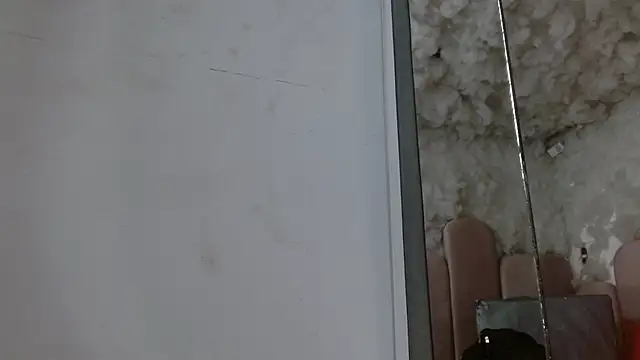 puca_ebony webcam