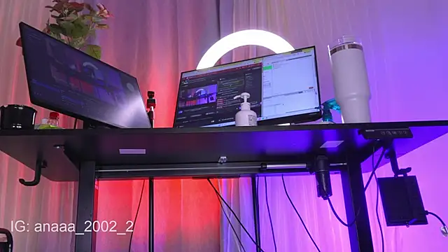 maykka webcam