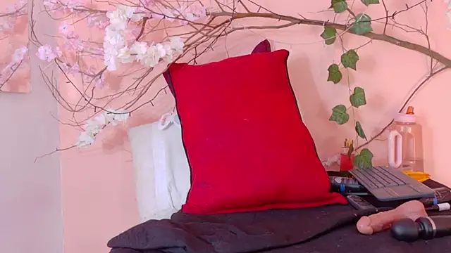 Charlotte_Love10 webcam