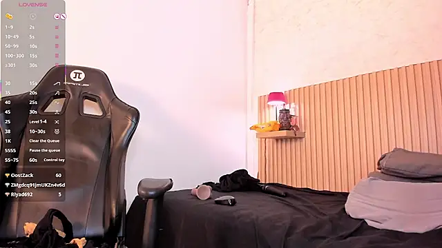 layla_arabelle (F young) - Suck my toy slowly😇