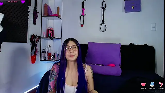 karlamoon23 webcam
