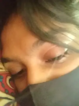 Disha_Nur0 webcam