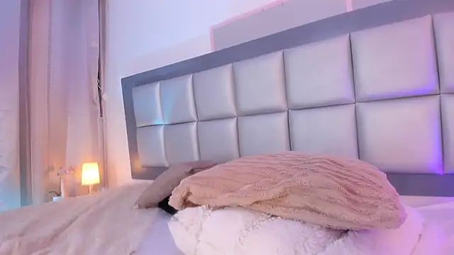 Maddie_Ray webcam