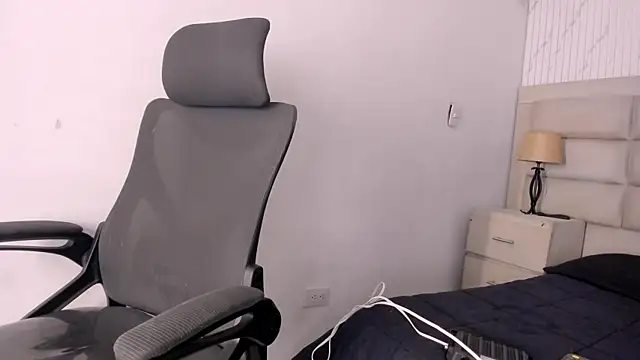 LizzyBrooks1 webcam