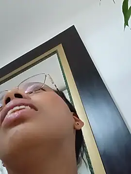 lia_mariana webcam