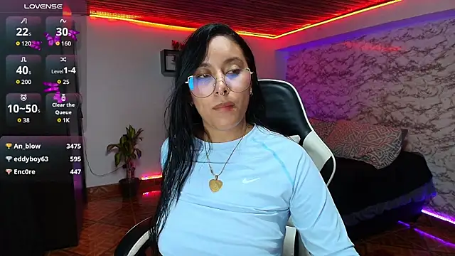 Camila_IRoose webcam