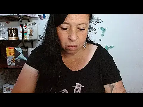 LauraMallioni webcam