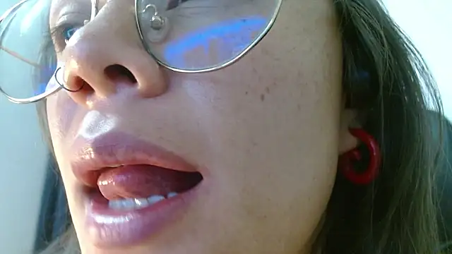 miss_evoleth2 webcam