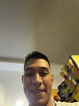 OliverWest04 webcam