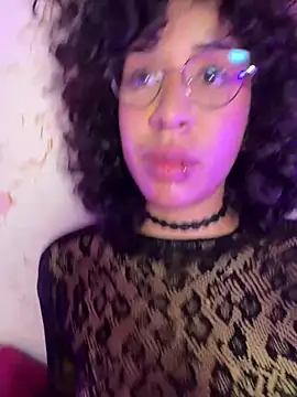 Woo_isDaphne webcam