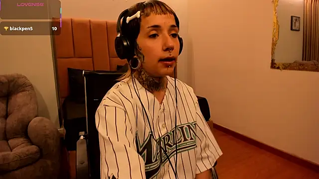 NixzDolls webcam
