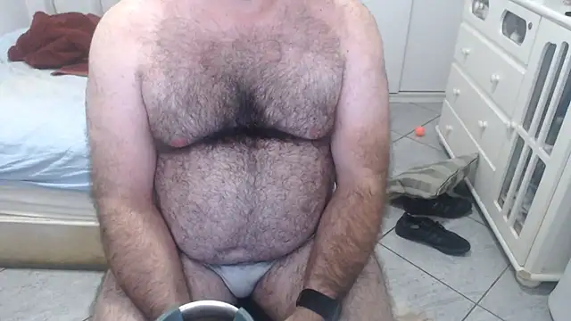 MysterBearMG webcam