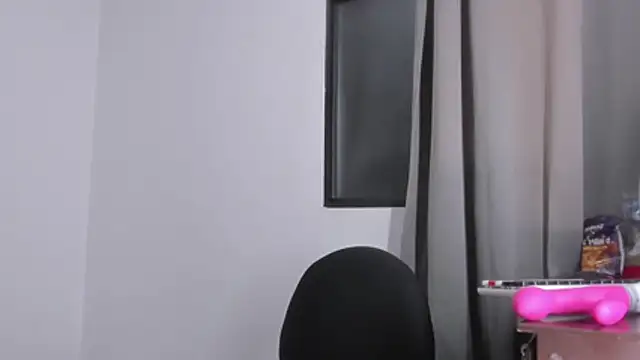 Emma_lean webcam