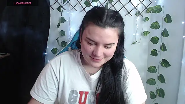 Nika_1_ live cam on StripChat