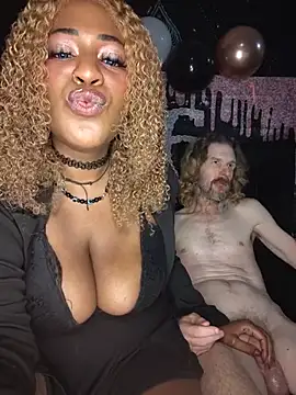 AmazonianMistress webcam