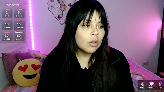 EllieMoonX webcam